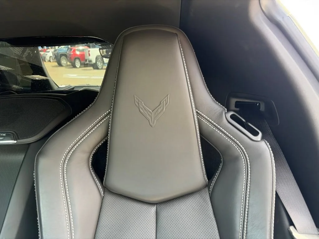 Used 2025 Arctic White Chevrolet 1LZ image 15