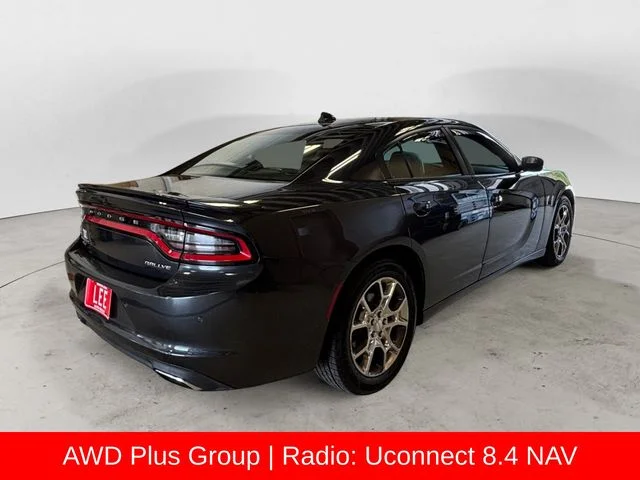 Used 2016 Gray Dodge SXT image 6