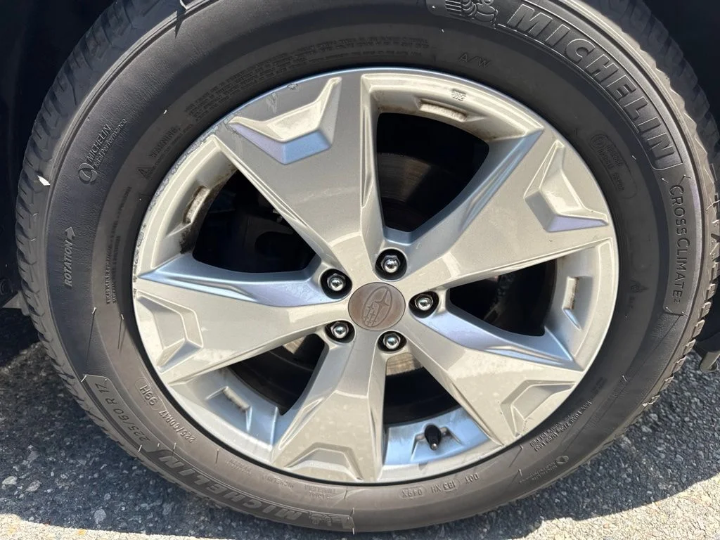 Used 2015 Silver Subaru 2.5i Premium image 12