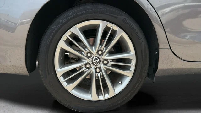 Used 2017 Predawn Gray Mica Toyota SE image 24