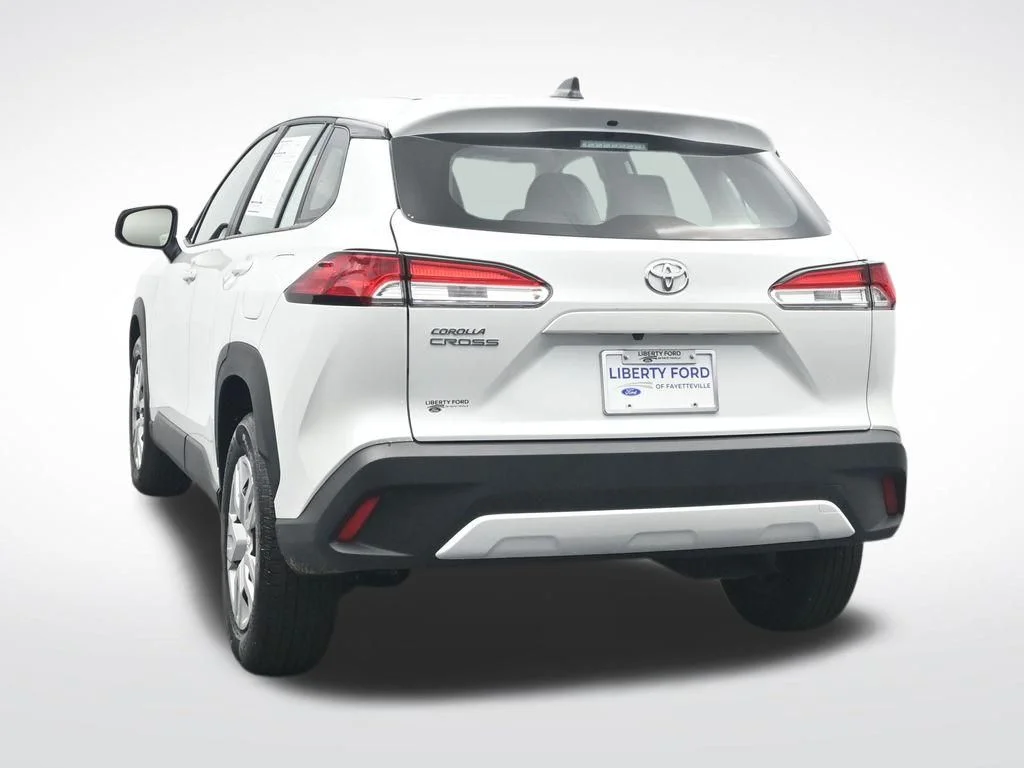Used 2025 Beige Toyota L image 9