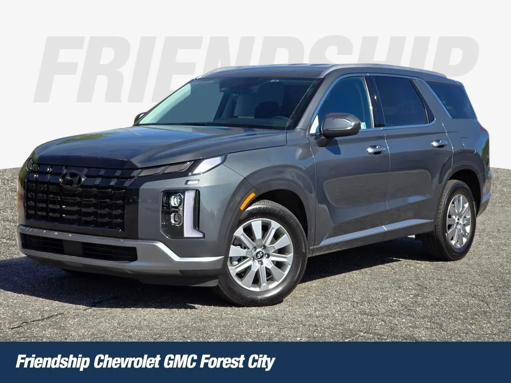 Used 2025 Gray Hyundai SEL image 1