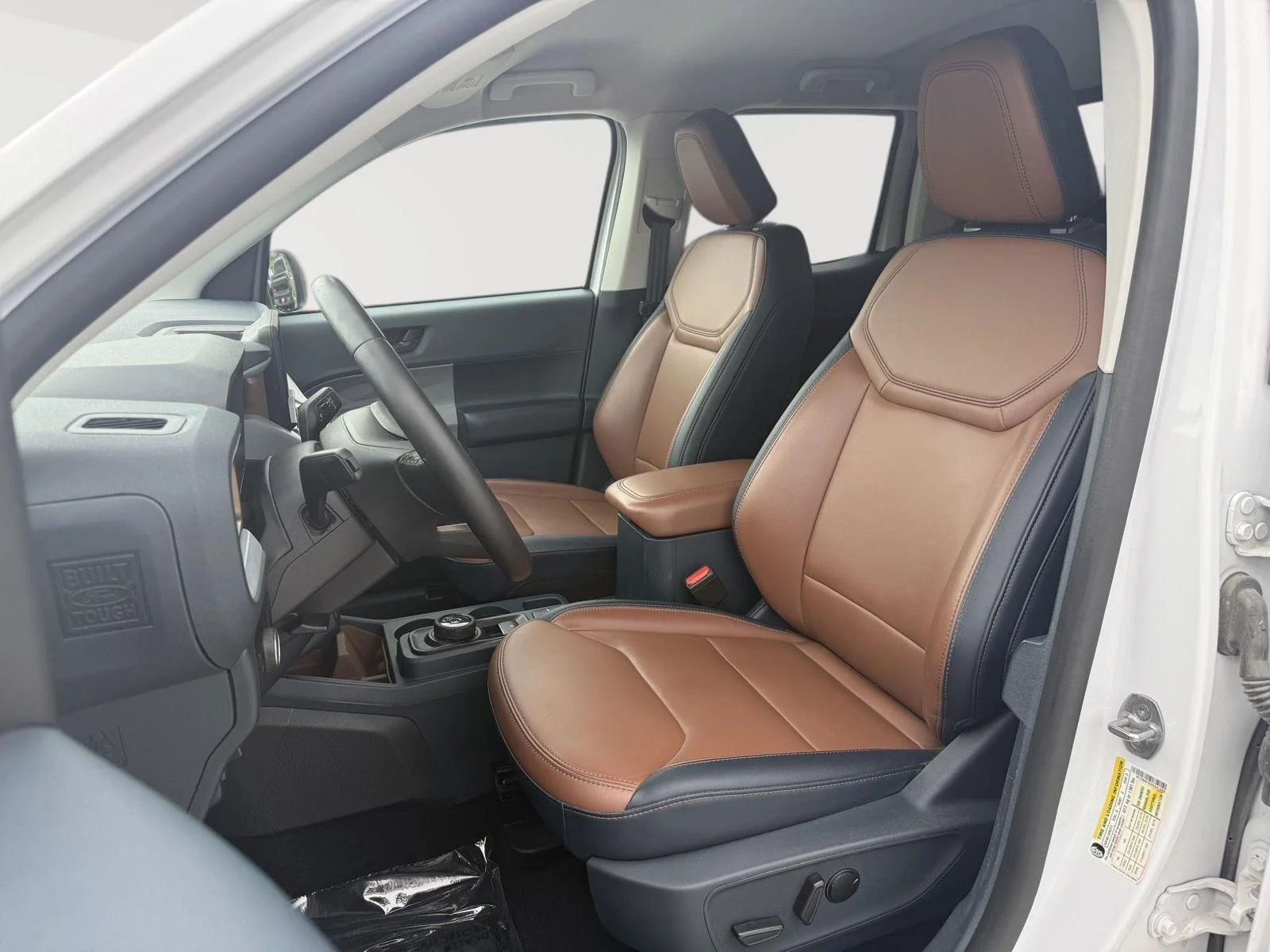 Certified Used 2023 Oxford White Ford LARIAT image 9