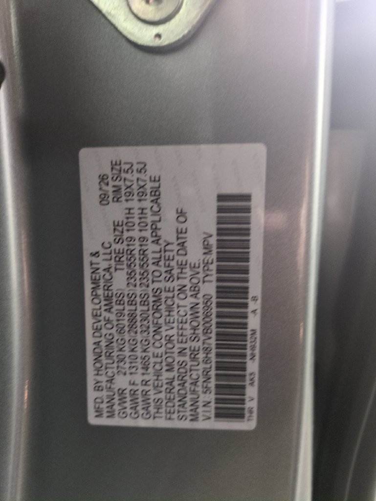 New 2027 Solar Silver Metallic Honda Touring image 33