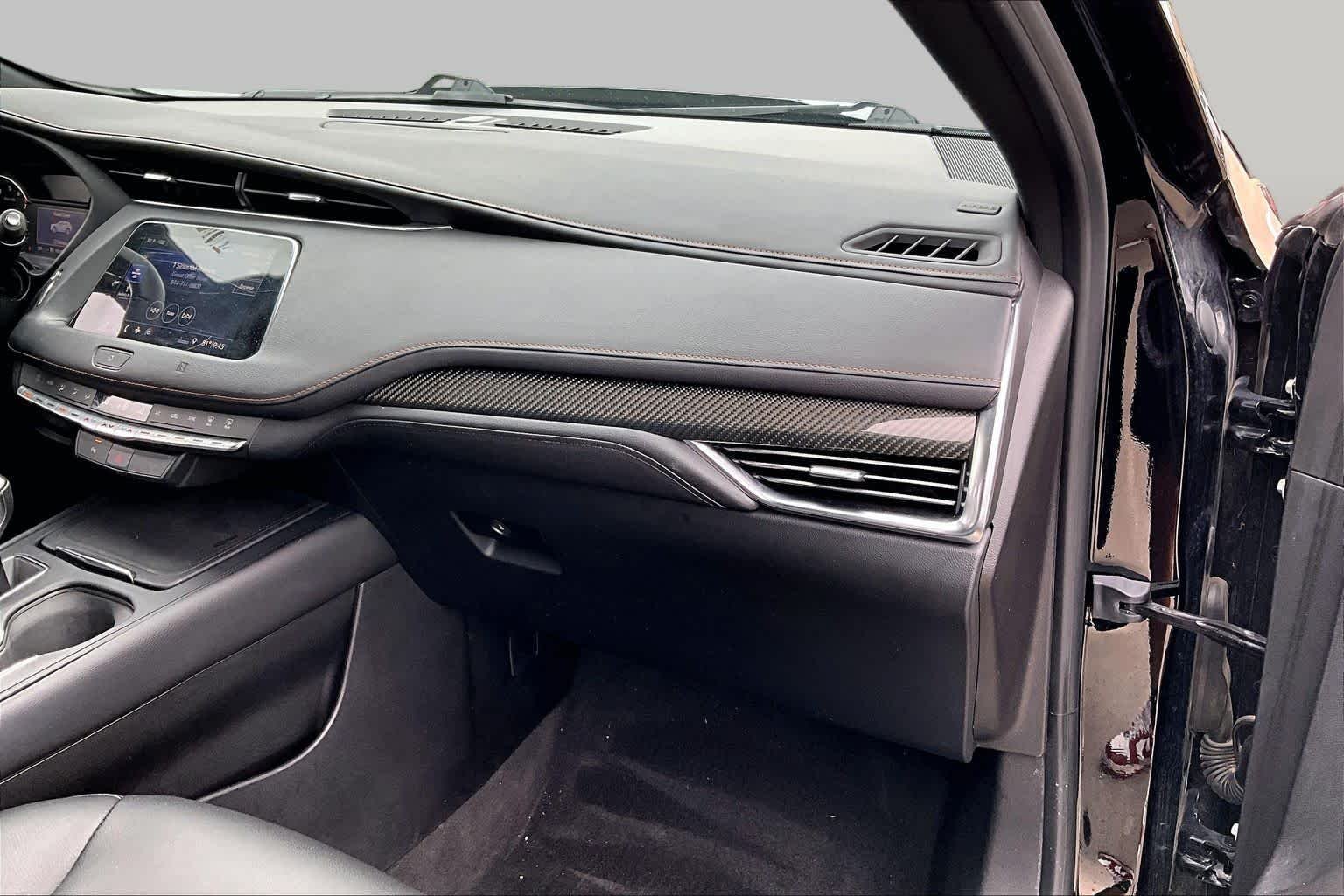 Used 2019 Stellar Black Metallic Cadillac FWD Sport image 17