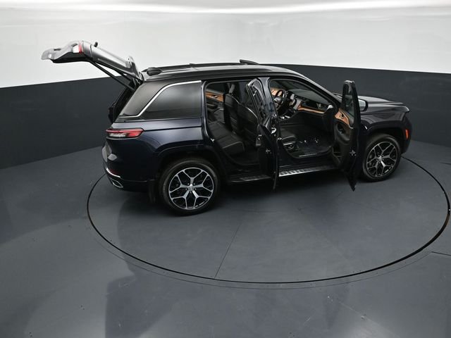 Used 2024 Black Jeep Summit Reserve image 30