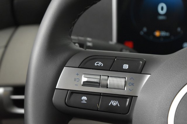 New 2026 White Hyundai SEL Premium AWD image 17