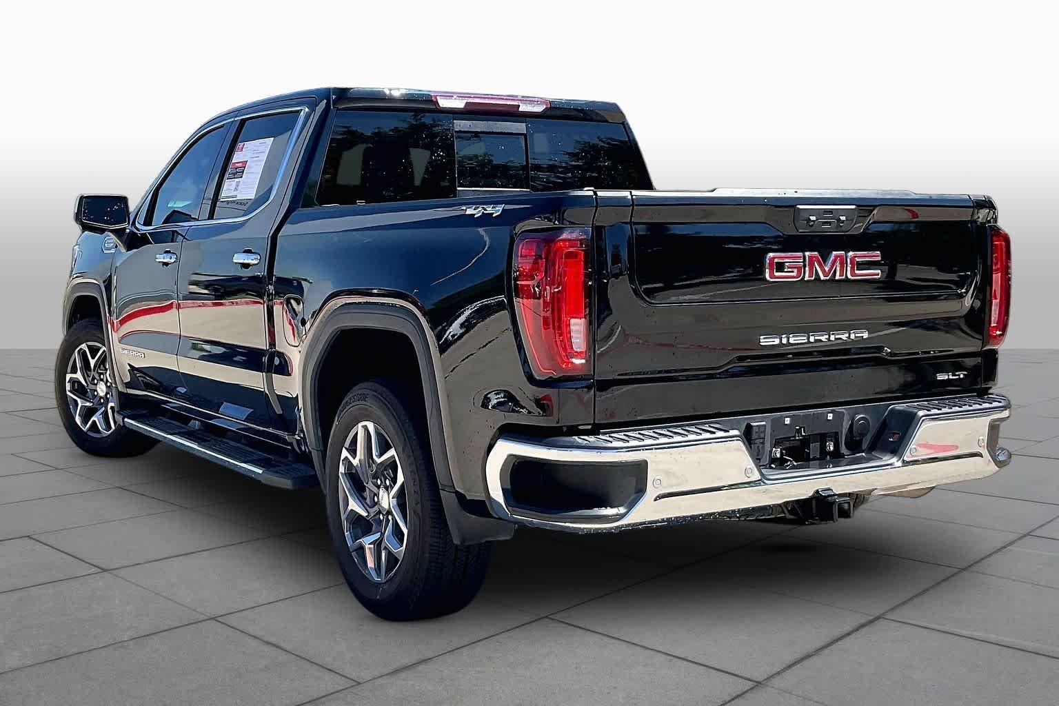Used 2026 Onyx Black GMC SLT image 12