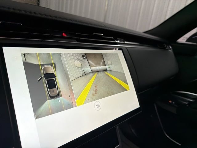 New 2026 Santorini Black Land Rover Autobiography image 34