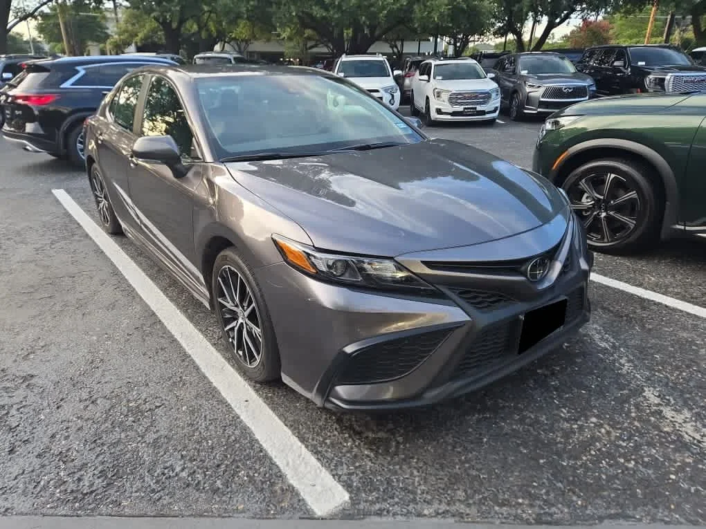 Used 2023 Predawn Gray Mica Toyota SE image 2
