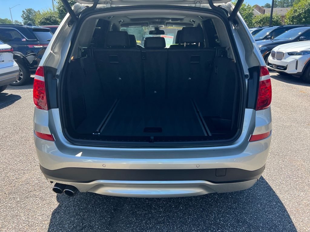 Used 2017 Silver BMW xDrive28i image 29