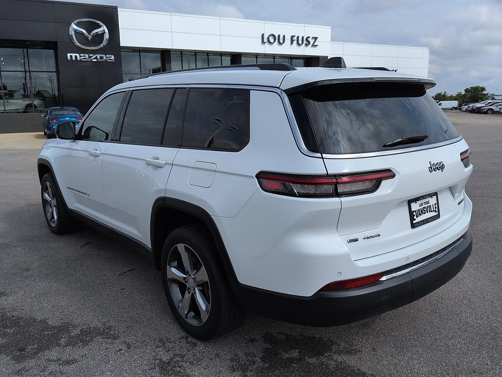Used 2021 Bright White Clearcoat Jeep Limited image 5
