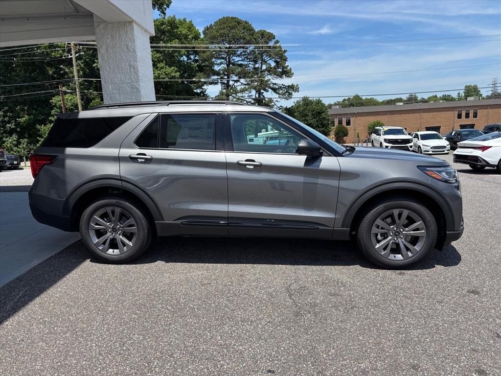New 2026 Carbonized Gray Metallic Ford Active image 20