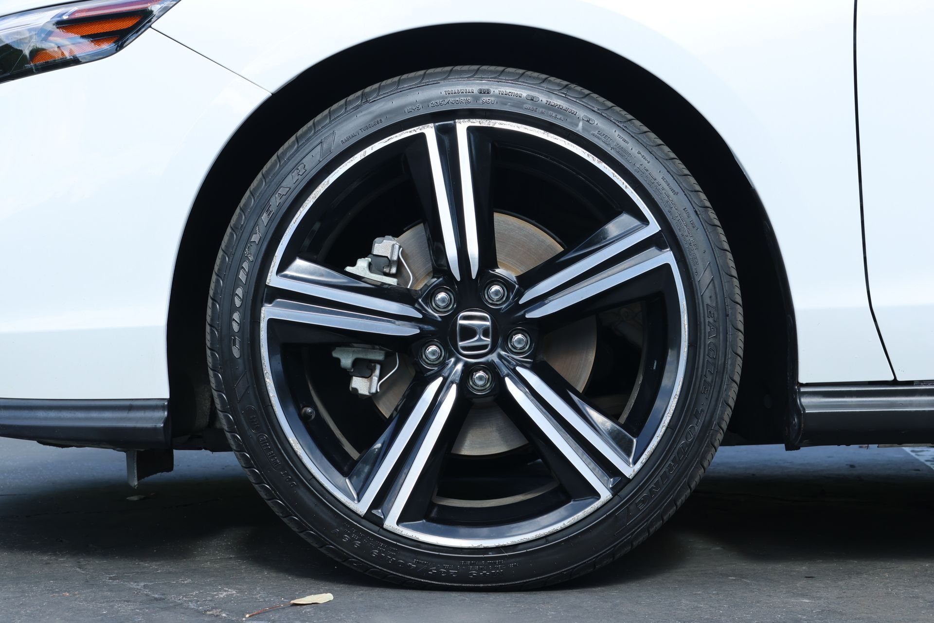 Used 2024 White Honda Sport image 5