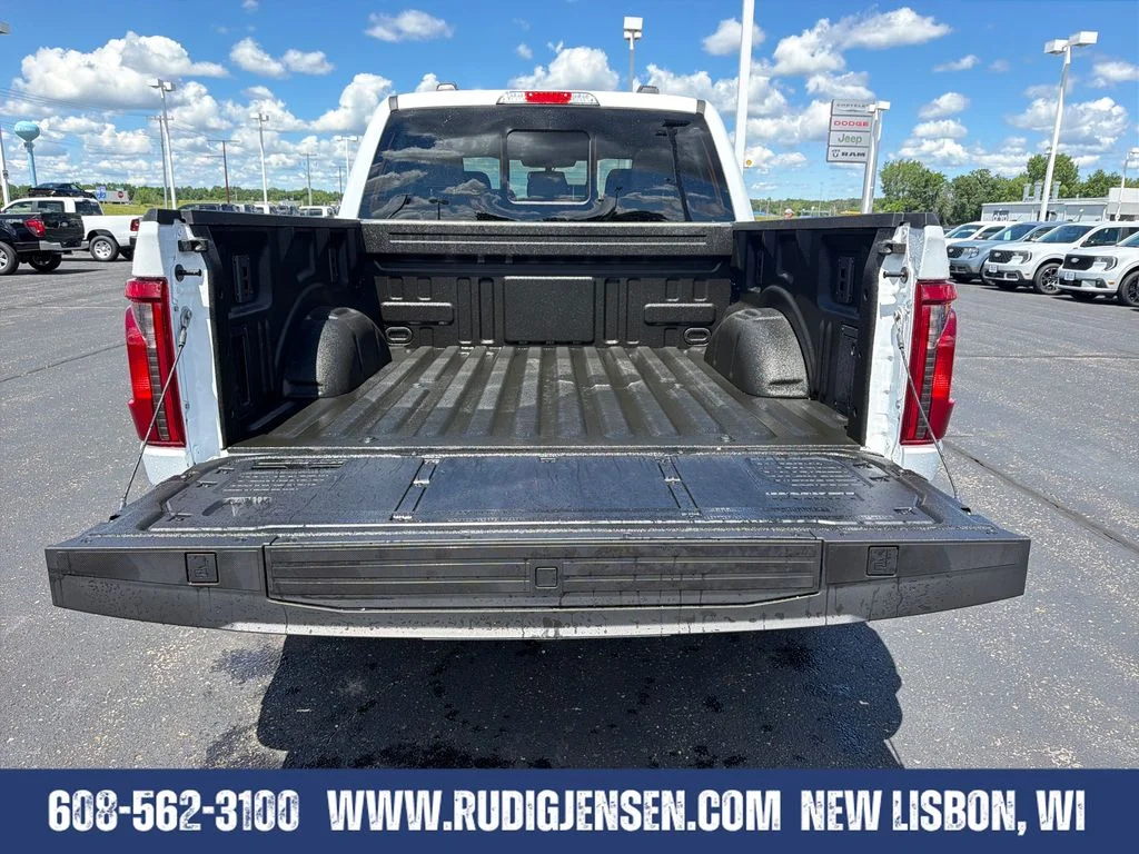 New 2026 Oxford White Ford XLT image 25