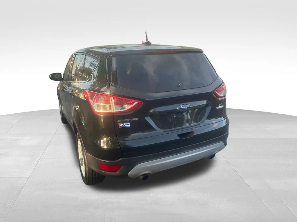 Used 2014 Black Ford SE image 24