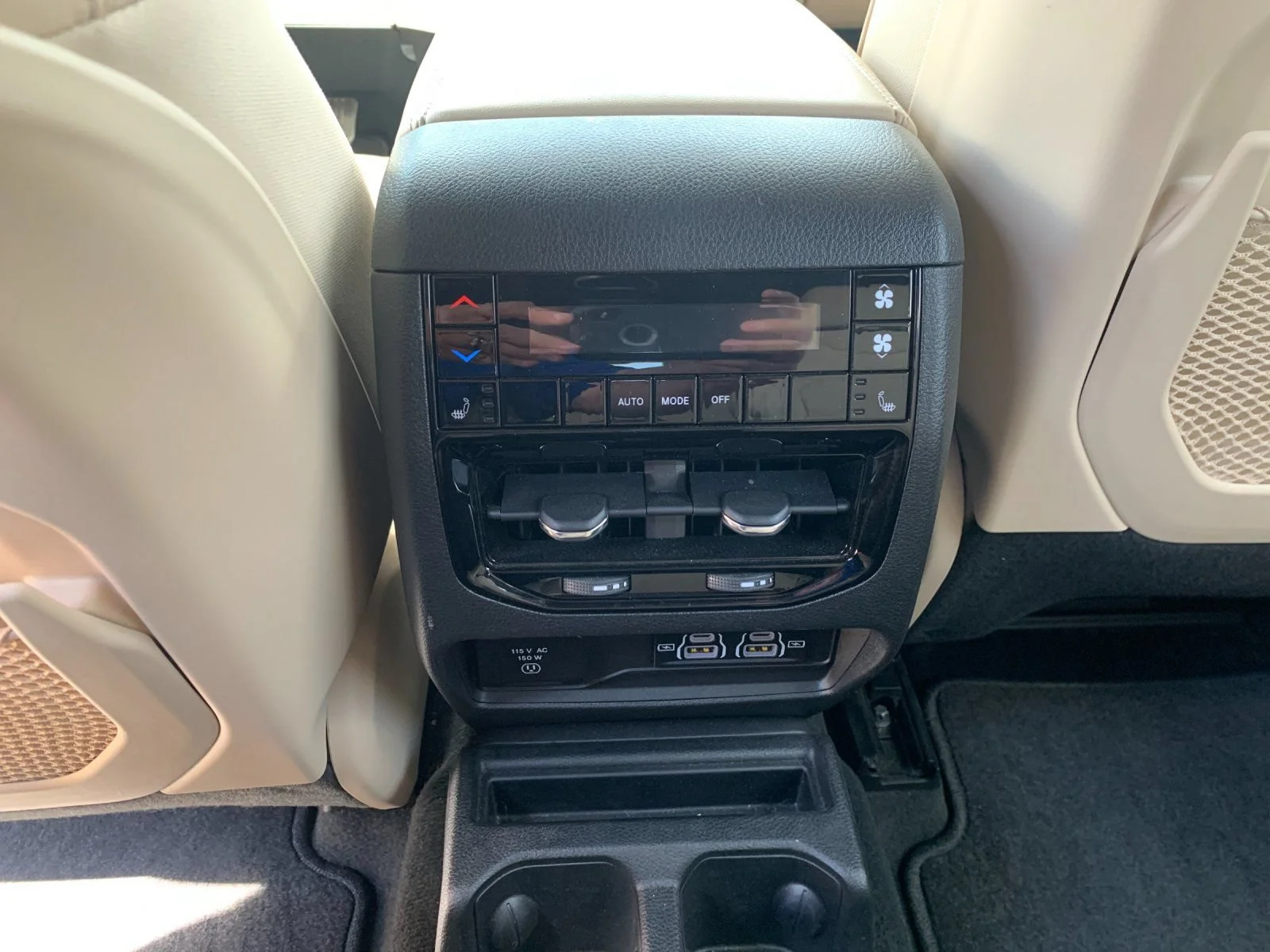Used 2024 Red Jeep Limited 4x4 image 14