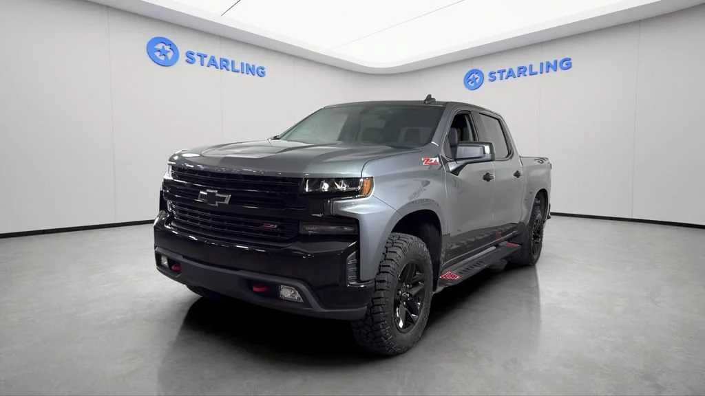 Used 2021 SATIN STEEL METALLIC Chevrolet LT Trail Boss image 17