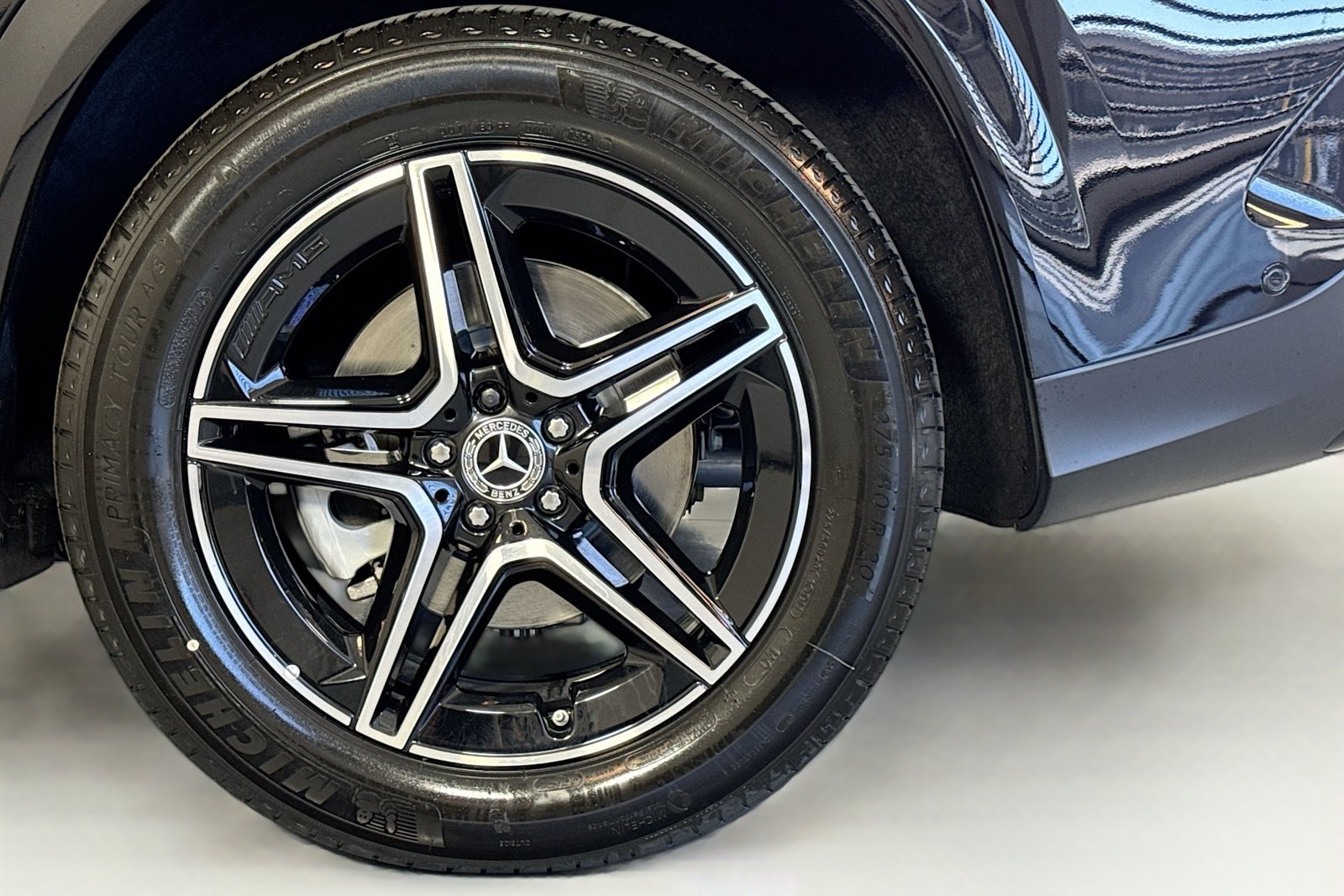 New 2026 Obsidian Black Metallic Mercedes-Benz GLE 450 image 29