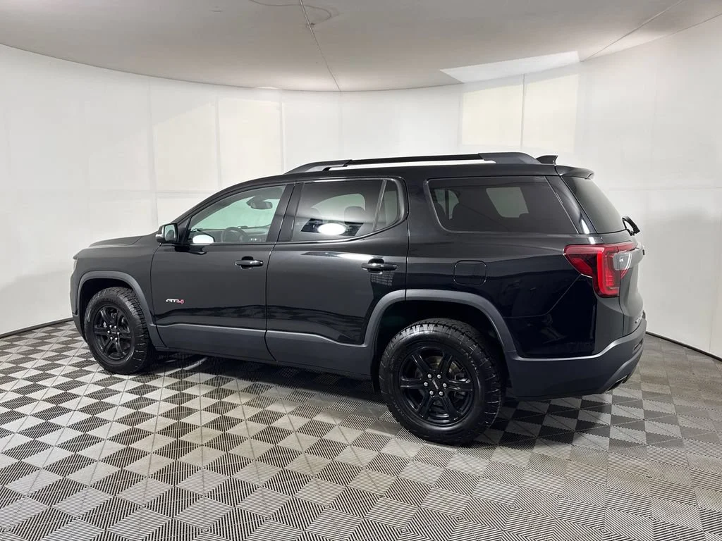 Used 2023 EBONY TWILIGHT METALLIC GMC AT4 image 11
