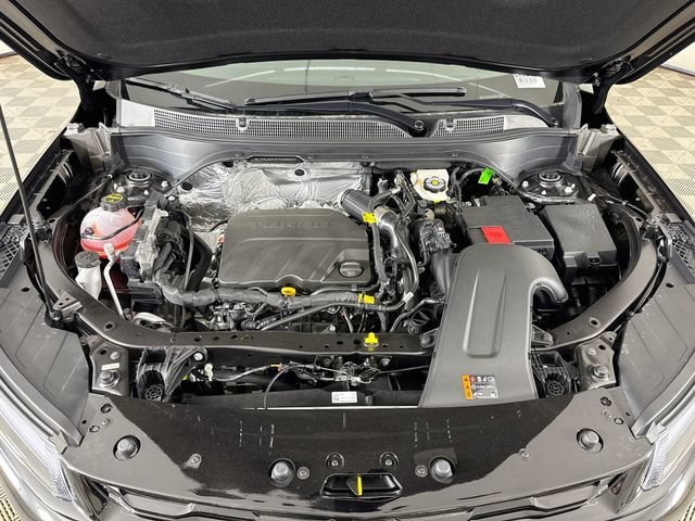 New 2026 Mosaic Black Metallic Chevrolet ACTIV image 30