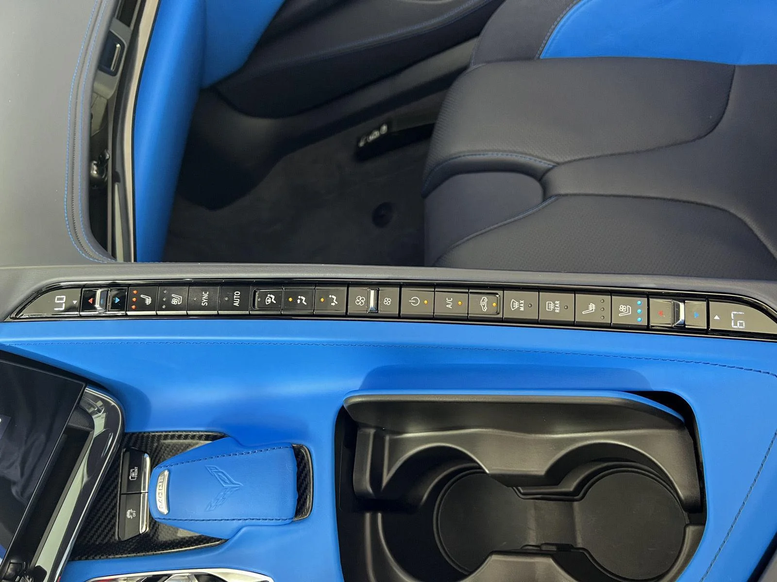 Used 2023 Rapid Blue Chevrolet 3LT image 18