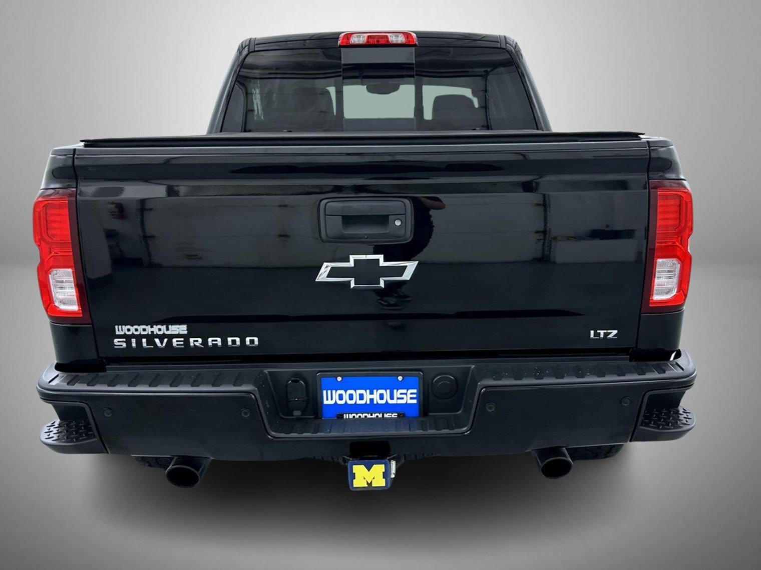 Used 2018 Black Chevrolet LTZ image 6