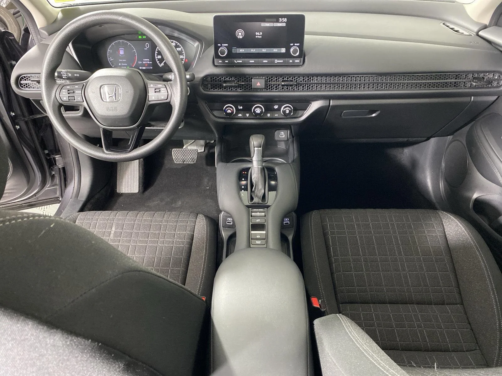 Used 2023 Modern Steel Metallic Honda LX image 22