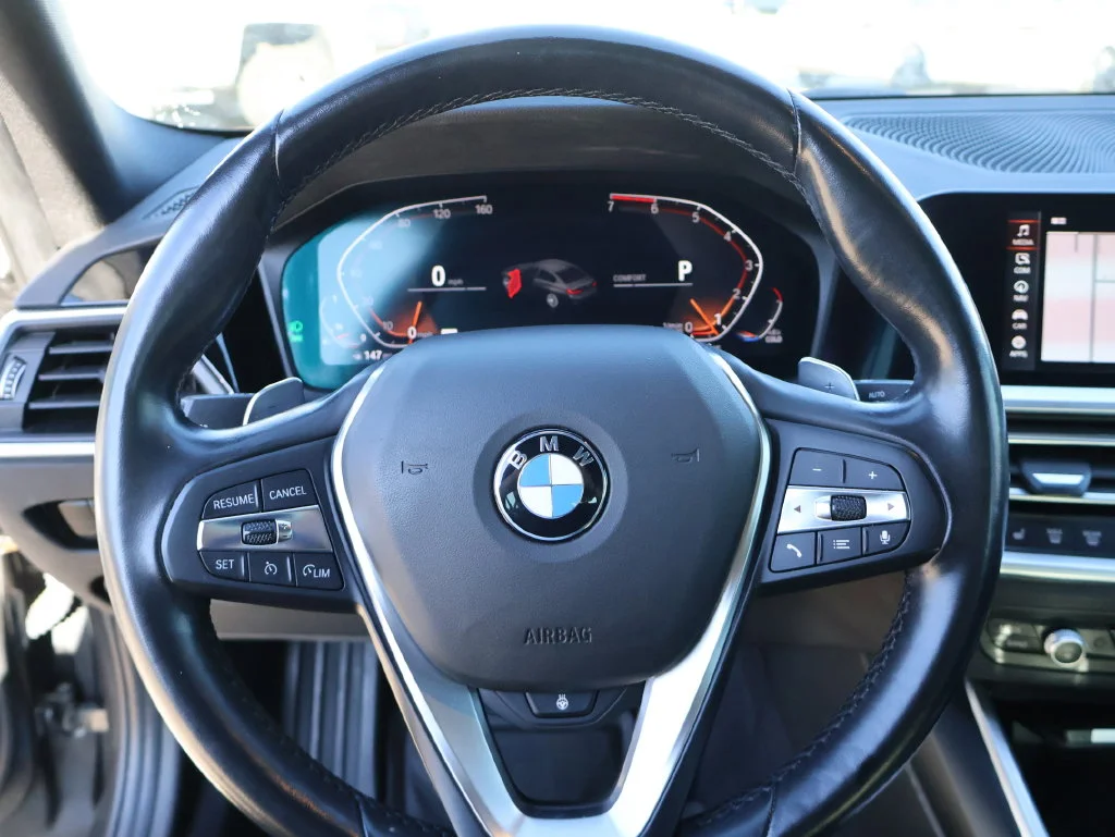 Used 2019 Mineral Grey Metallic BMW 330i xDrive image 29