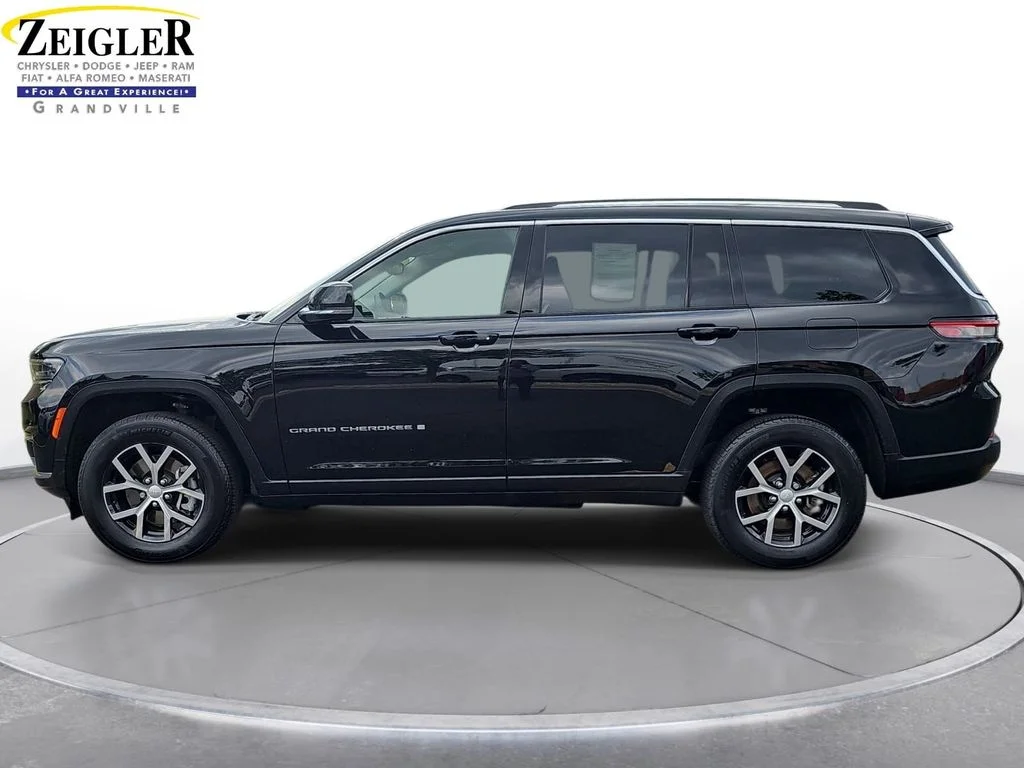 Used 2023 Black Jeep Limited image 8