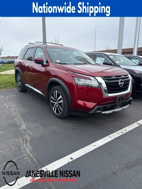 2023 Nissan Pathfinder Platinum 4WD's photo