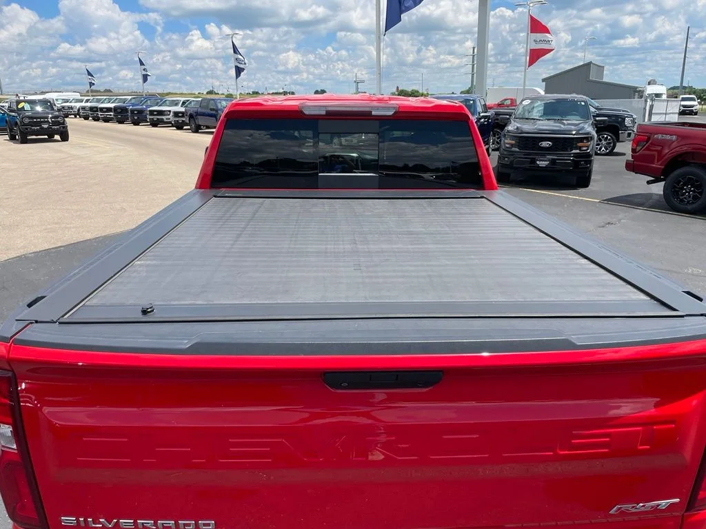 Used 2020 Red Chevrolet RST image 26