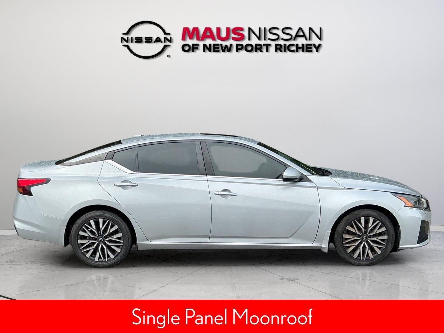 Used 2023 Silver Nissan 2.5 SV image 10