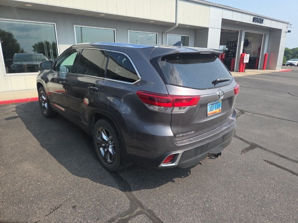 Used 2018 Gray Toyota Limited image 4