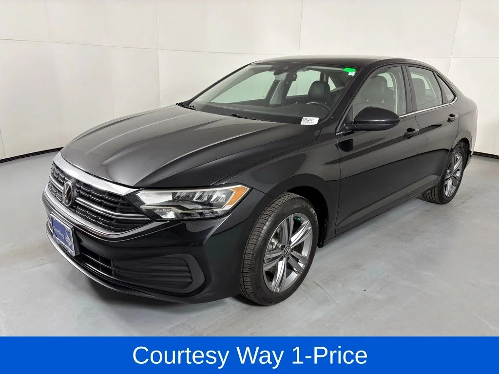 Used 2024 Black Volkswagen 1.5T SE image 5