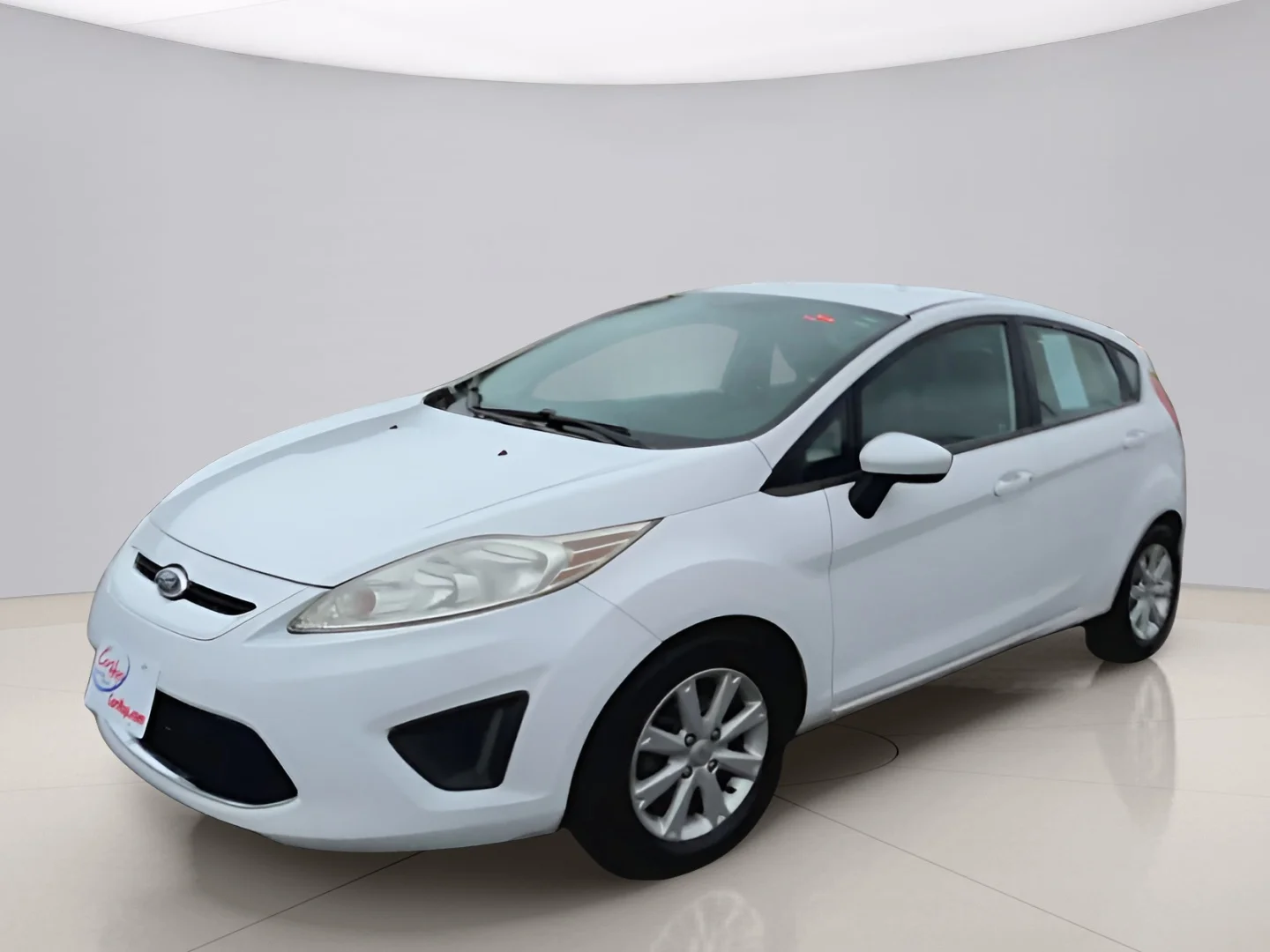 Used 2011 White Ford SE image 1