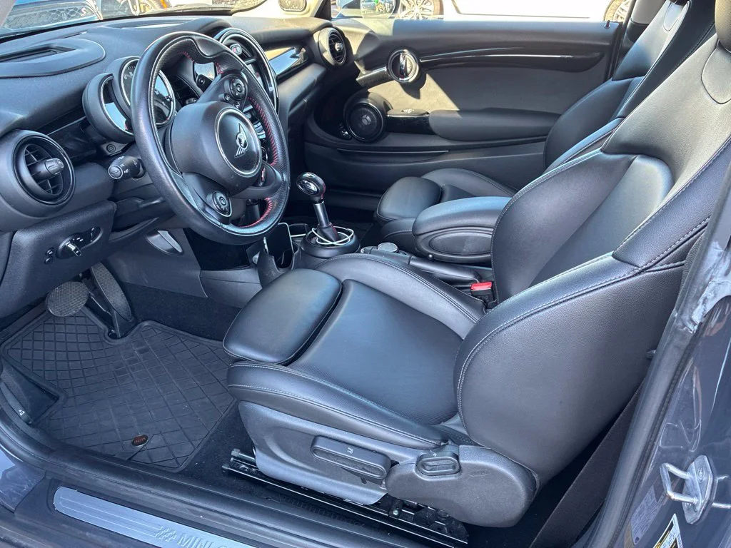 Used 2019 Gray MINI Iconic image 8