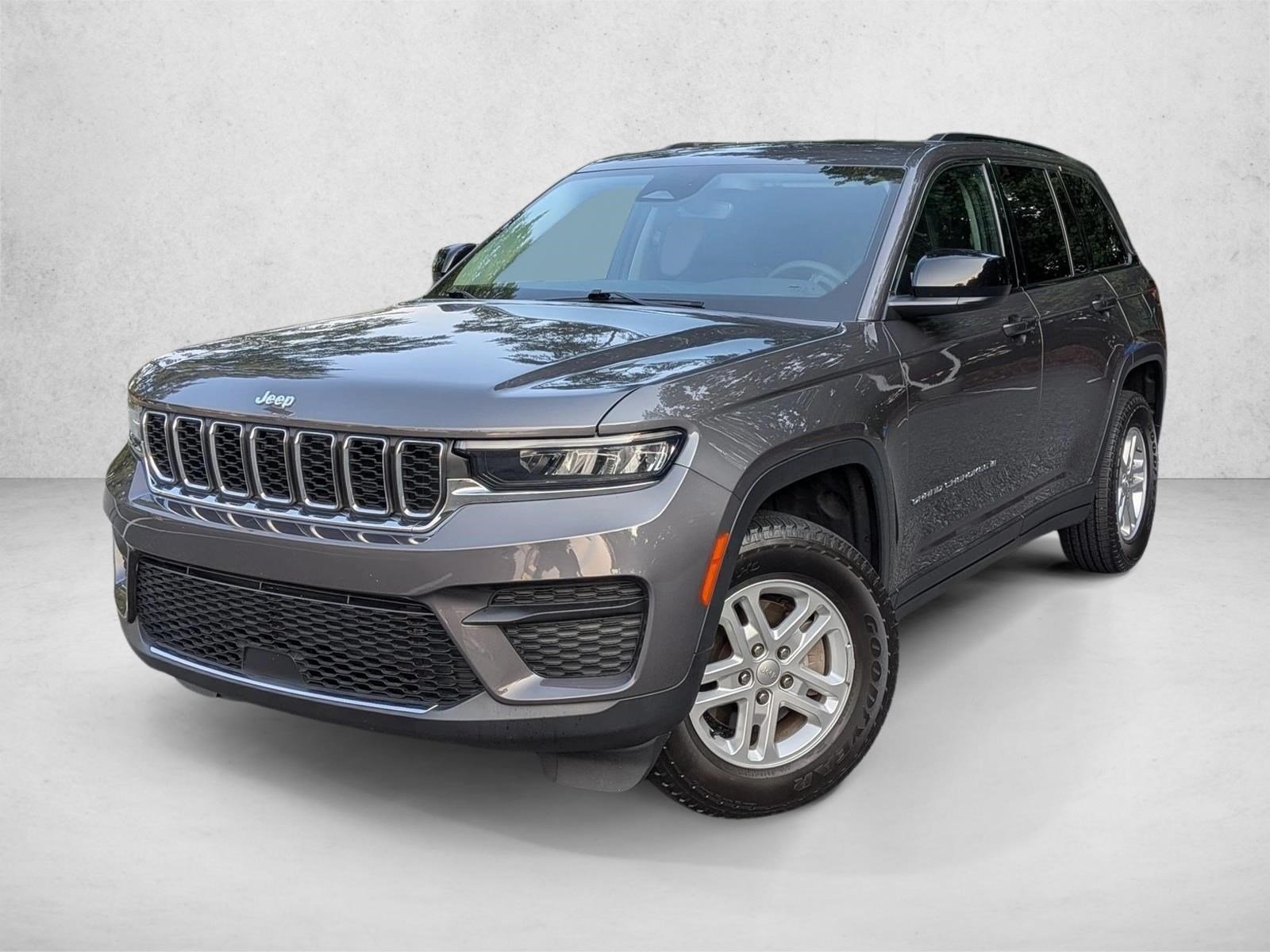 Used 2023 Baltic Gray Metallic Clearcoat Jeep Laredo image 1