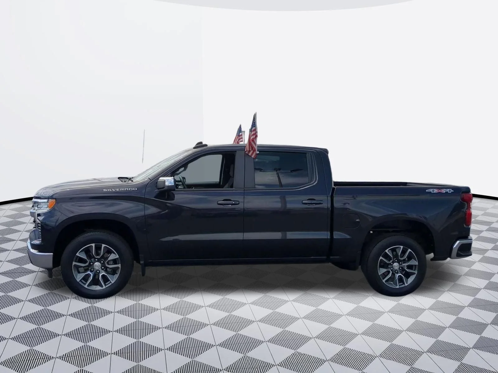 Used 2023 Dark Ash Metallic Chevrolet LT image 4