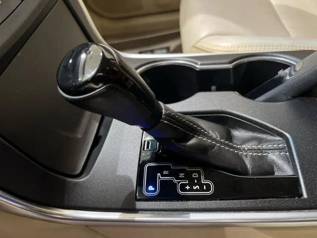 2017 Toyota Camry XLE - Photo 15