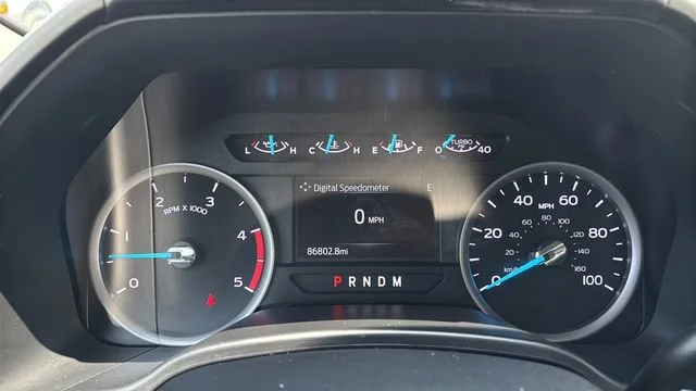 Used 2020 White Ford XL image 15