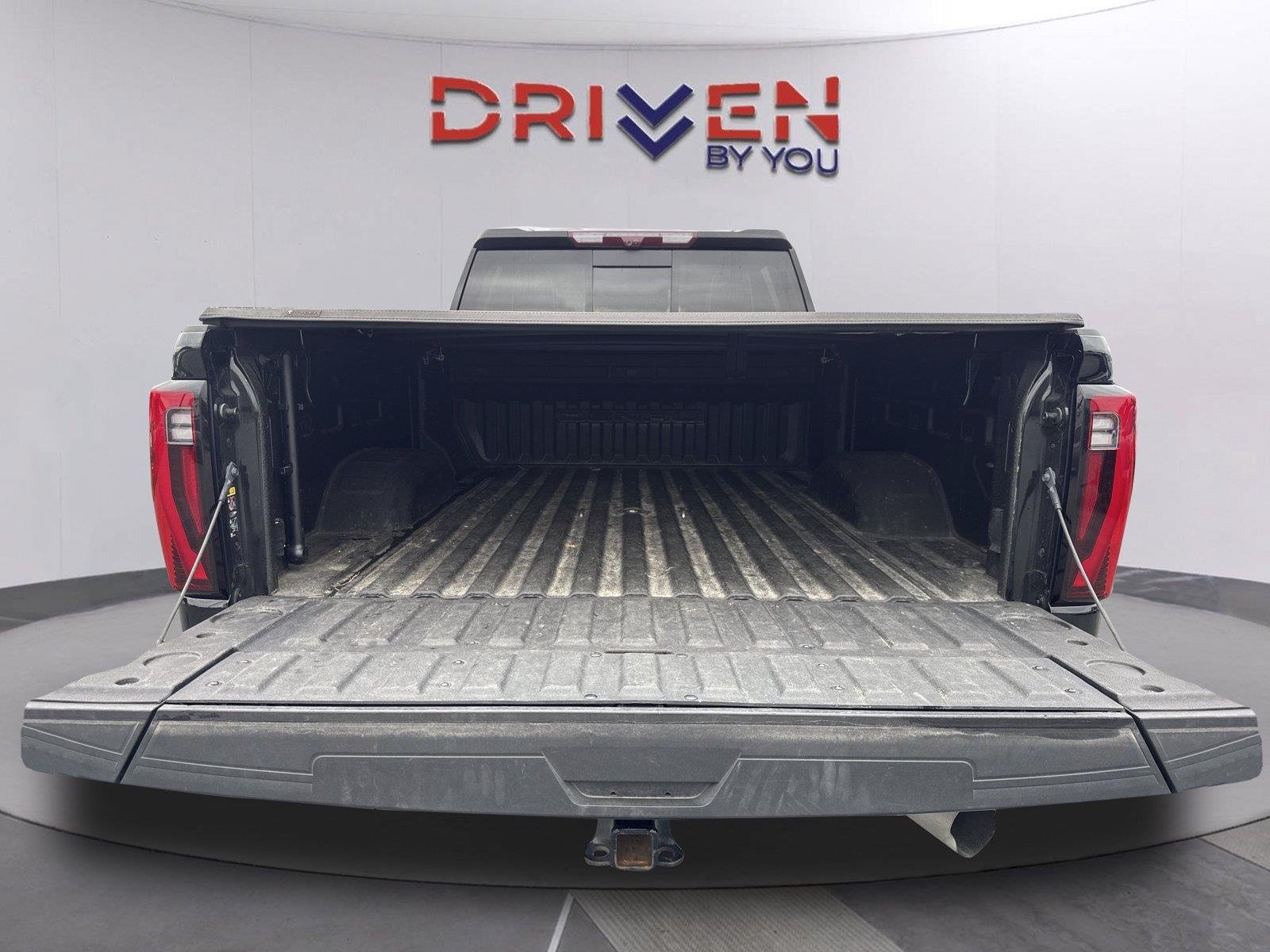 Used 2024 Onyx Black GMC Denali Ultimate image 36