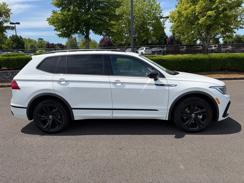 Used 2023 Pure White Volkswagen 2.0T SE R-Line Black image 9
