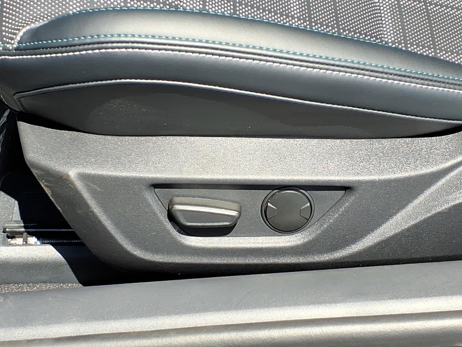 New 2026 Carbonized Gray Metallic Ford GT Premium image 11