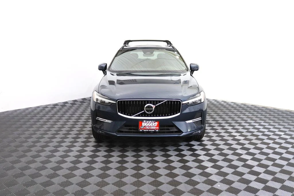 2022 Volvo XC60 Momentum - Photo 2