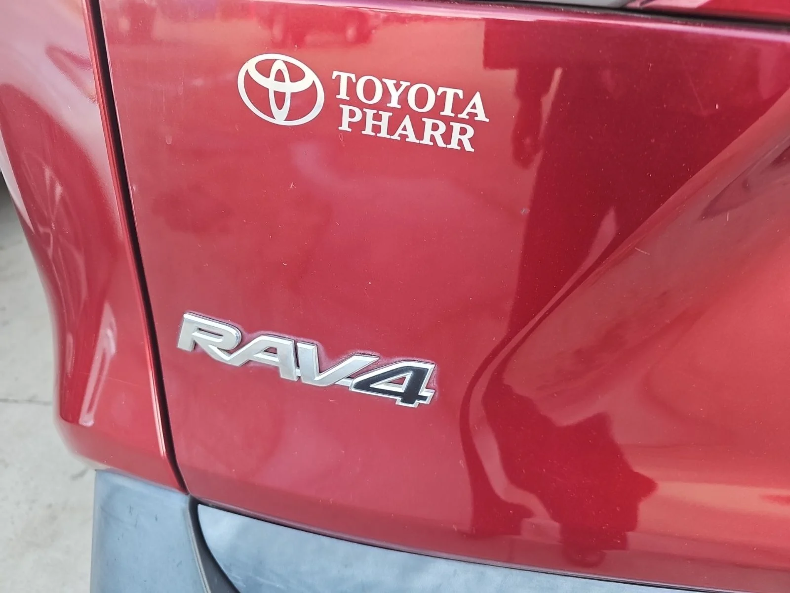Used 2019 Red Toyota Limited image 17