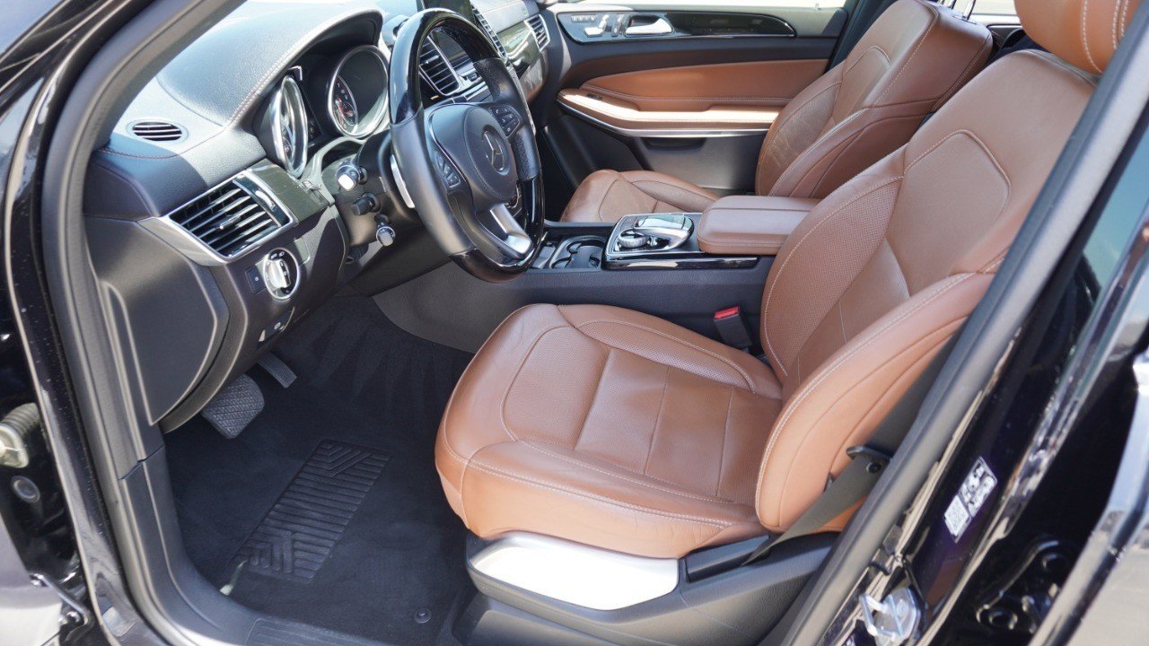 Used 2019 Black Mercedes-Benz GLS 550 image 13