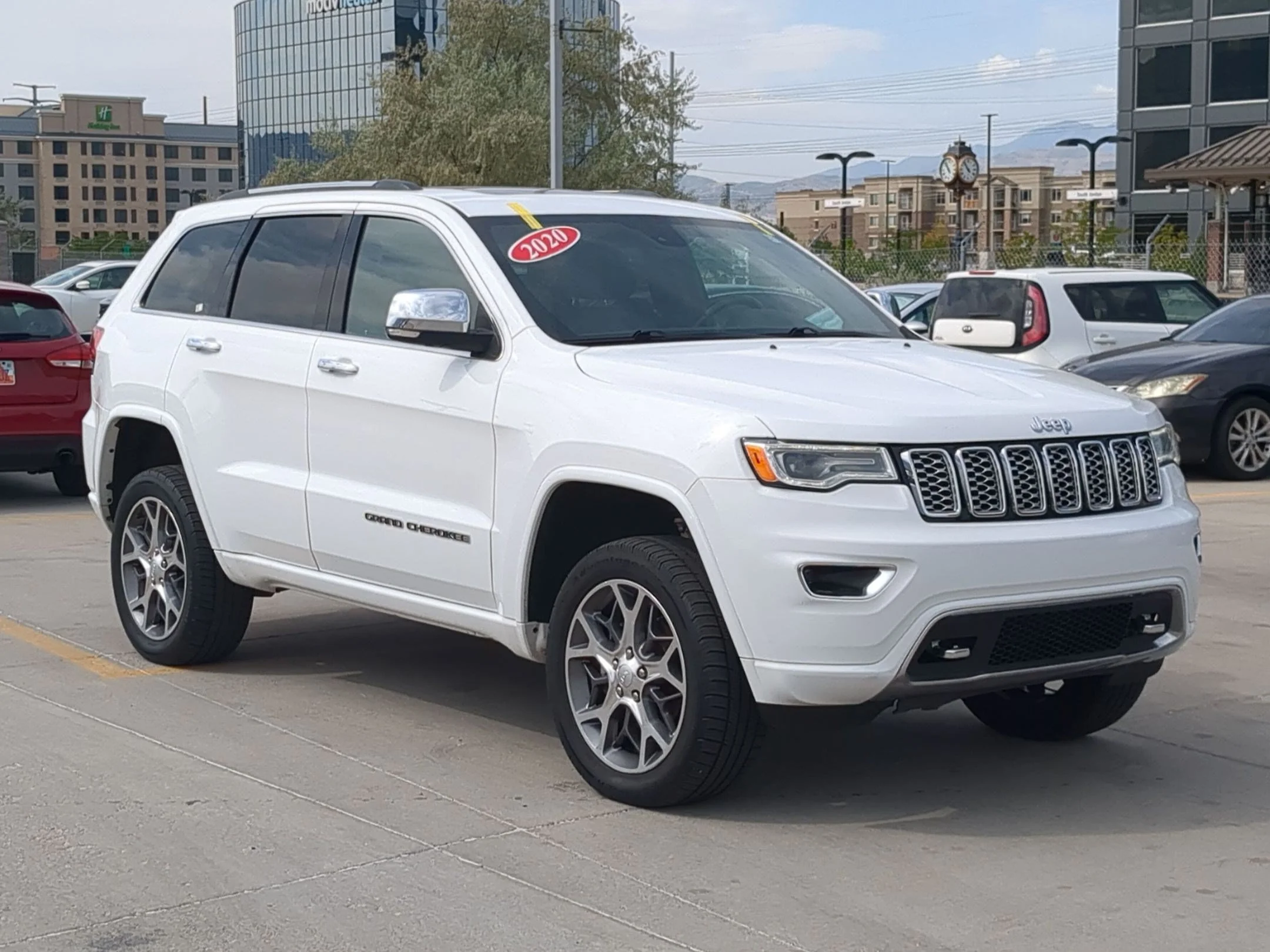Used 2020 Bright White Clearcoat Jeep Overland image 7