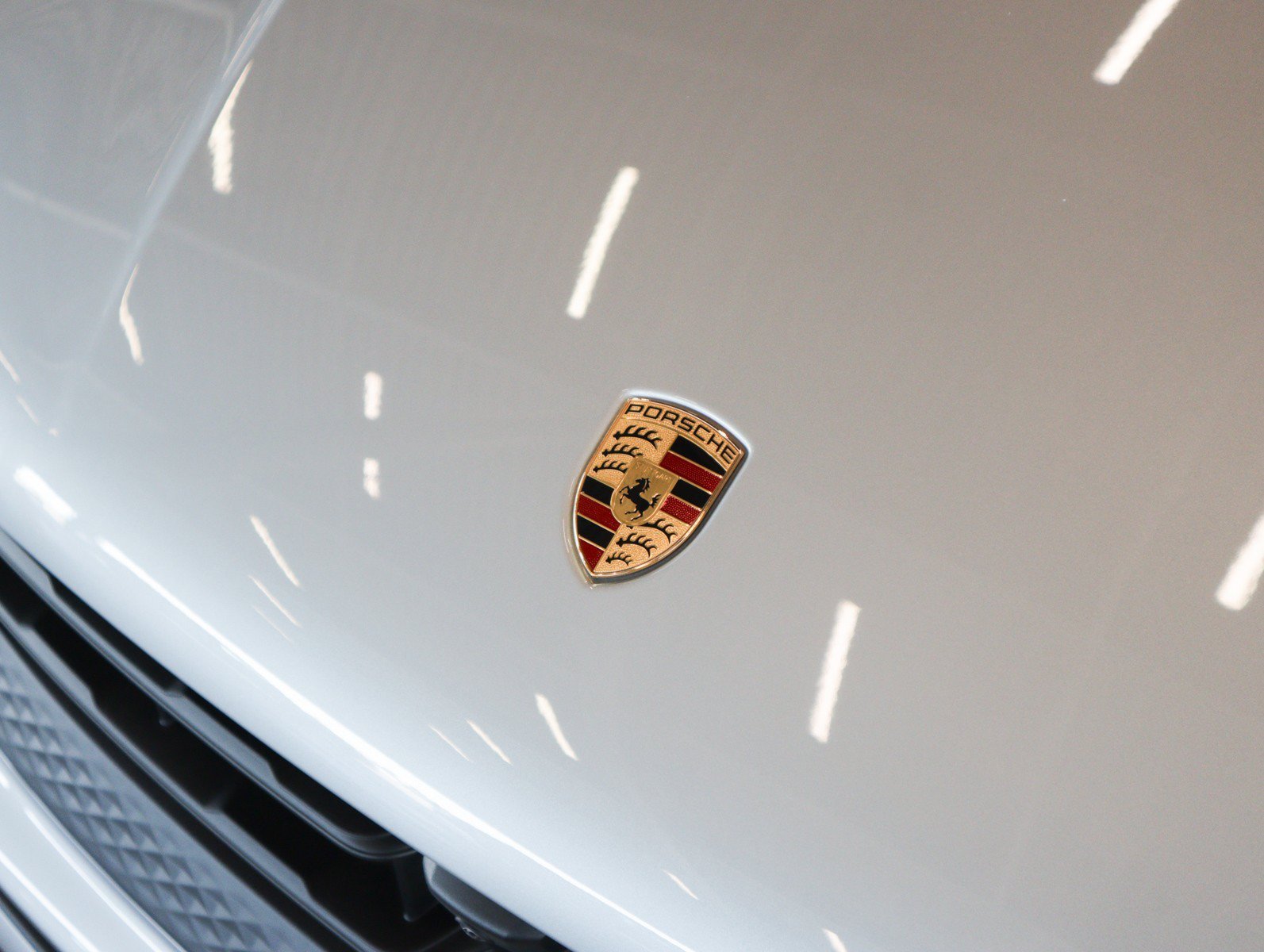 New 2026 Dolomite Silver Metallic Porsche  image 28