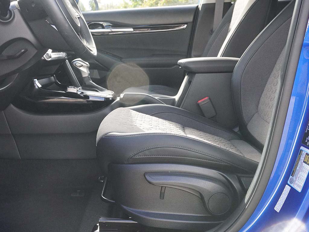 Used 2026 Blue Kia S image 27